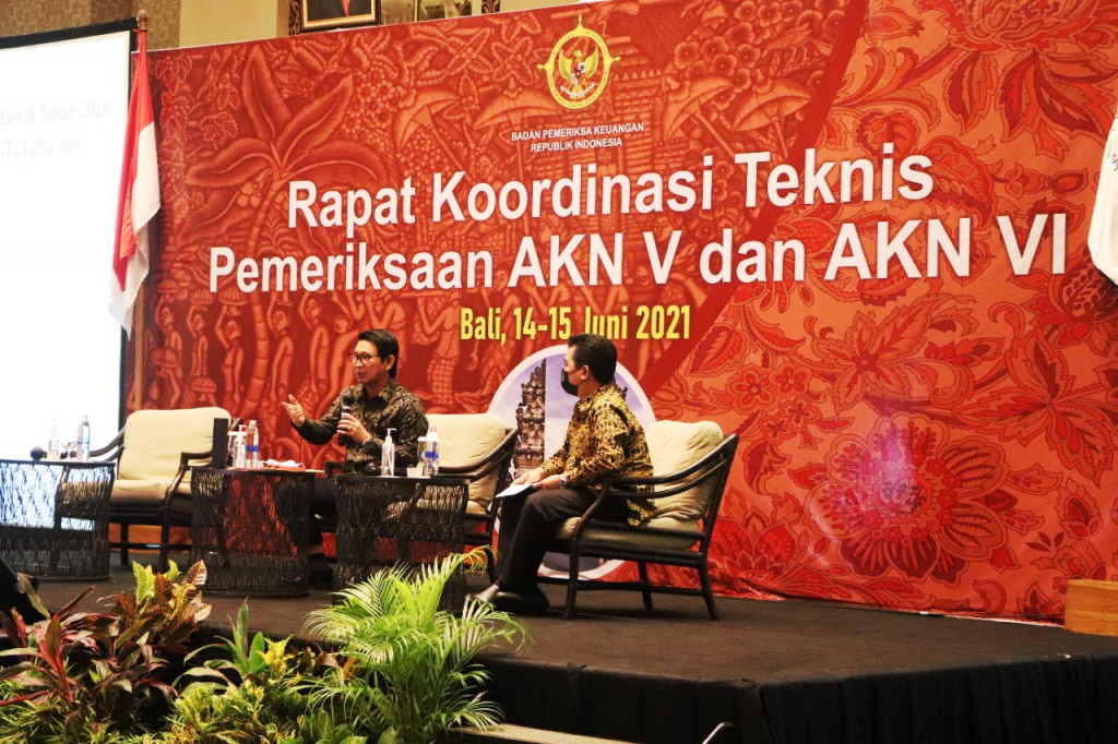 Jadi Narasumber Pada Rakornis BPK RI, Sekda Adi Arnawa Paparkan Strategi Badung Dalam Meningkatkan PAD Saat Pandemi